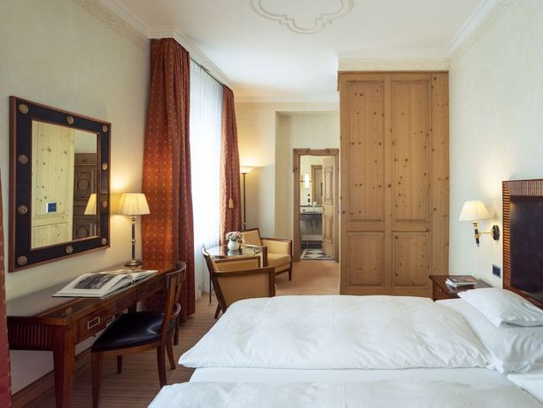 Imagen de la habitación del Hotel Grand Kronenhof. Foto 10