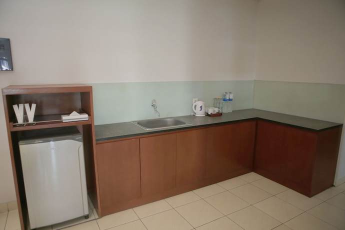 Imagen de la habitación del Hotel Grand Kuta and Residence. Foto 9