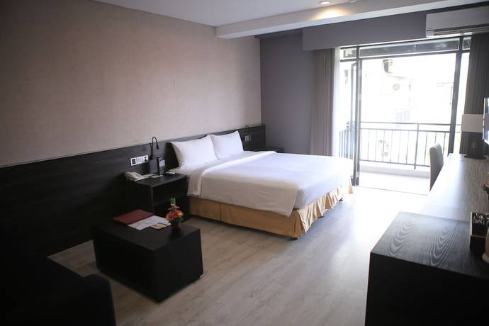 Imagen de la habitación del Hotel Grand Kuta and Residence. Foto 10