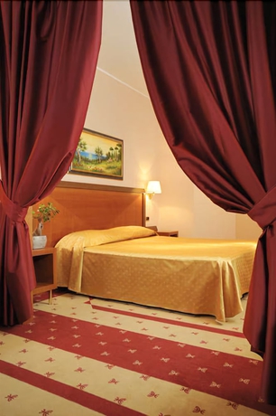 Imagen de la habitación del Hotel Grand La Chiusa Di Chietri. Foto 8