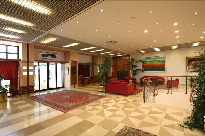 Imagen de los interiores del Hotel Grand La Chiusa Di Chietri. Foto 18