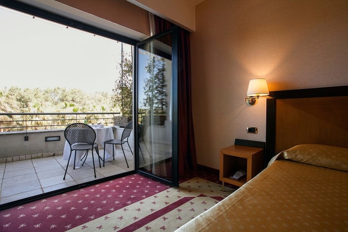 Imagen de la habitación del Hotel Grand La Chiusa Di Chietri. Foto 15