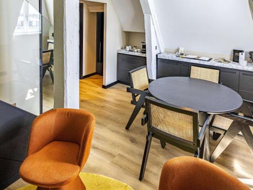 Imagen de la habitación del Hotel Grand La Cloche Dijon Mgallery. Foto 17