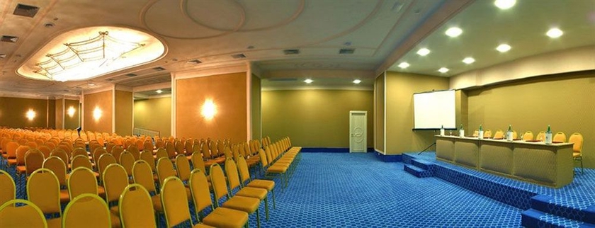 Imagen de los interiores del Hotel Grand La Pace. Foto 9