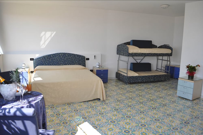 Imagen de la habitación del Hotel Grand La Playa. Foto 5
