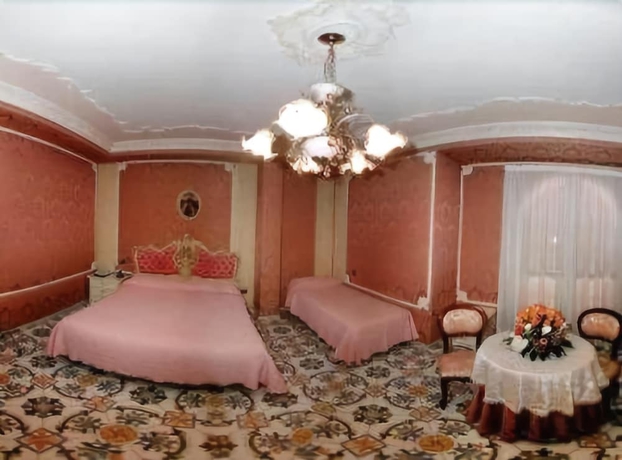 Imagen de la habitación del Hotel Grand La Sonrisa. Foto 4