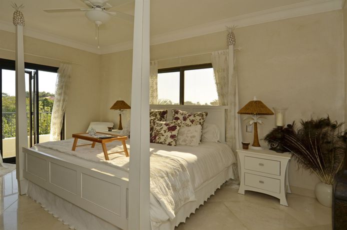 Imagen de los interiores del Hotel Grand Laguna Beach. Foto 12