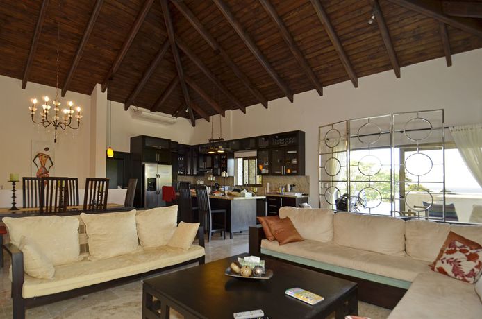 Imagen de la habitación del Hotel Grand Laguna Beach. Foto 4