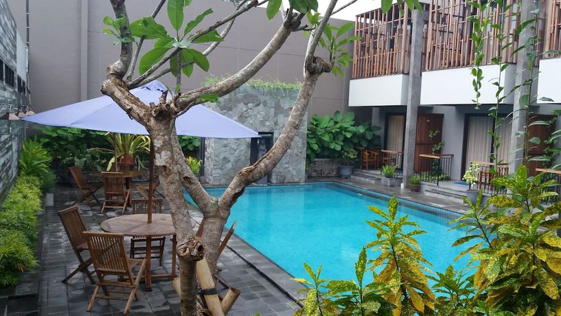 Imagen de la piscina del Hotel Grand Laguna and Villa. Foto 11