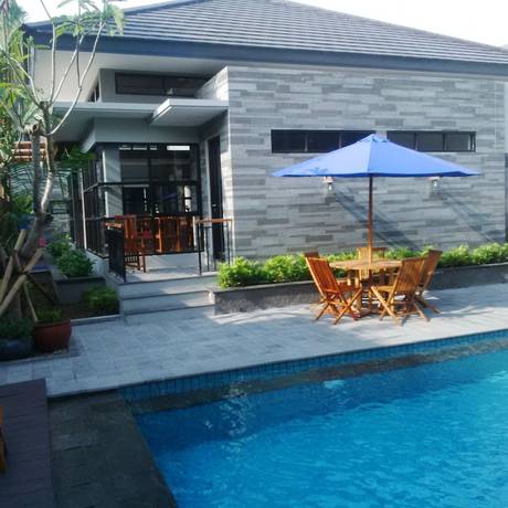Imagen de la piscina del Hotel Grand Laguna and Villa. Foto 17