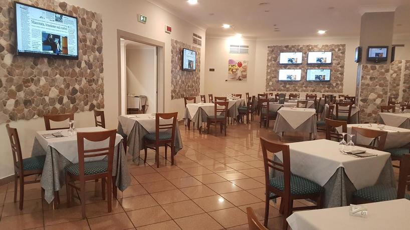 Imagen del bar/restaurante del Hotel Grand Lamezia. Foto 2