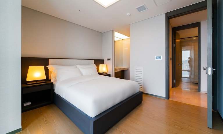 Imagen de la habitación del Hotel Grand Lct Residence. Foto 5