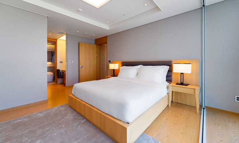 Imagen de la habitación del Hotel Grand Lct Residence. Foto 7