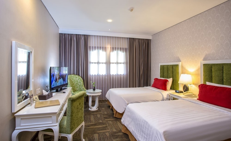 Imagen de la habitación del Hotel Grand Legi Mataram. Foto 8