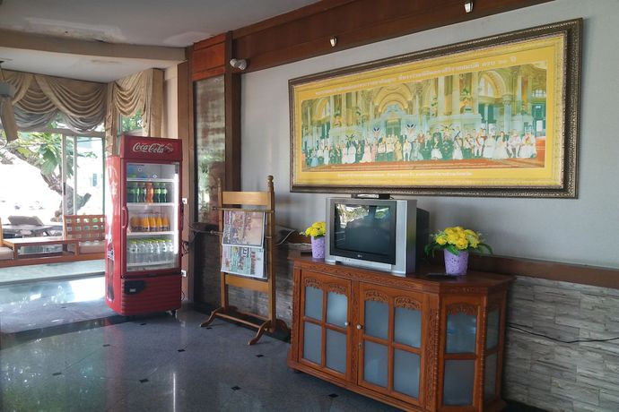 Imagen de los interiores del Hotel Grand Leo. Foto 15