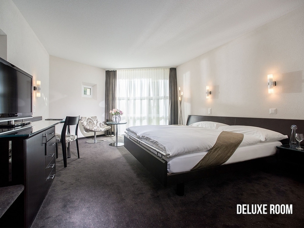 Imagen de la habitación del Hotel Grand Les Endroits. Foto 5