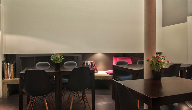 Imagen del bar/restaurante del Hotel Grand Leveque. Foto 2