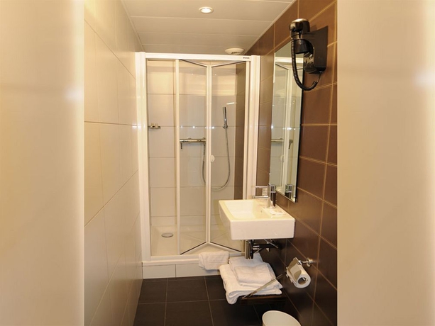 Imagen de la habitación del Hotel Grand Leveque. Foto 10