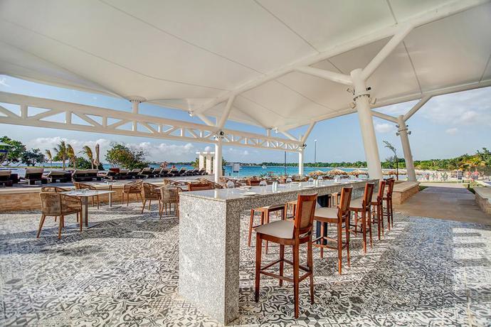 Imagen del bar/restaurante del Hotel Grand Lido Negril Au-naturel, An Autograph Collection All-inclusive Resort - Adults Only. Foto 3
