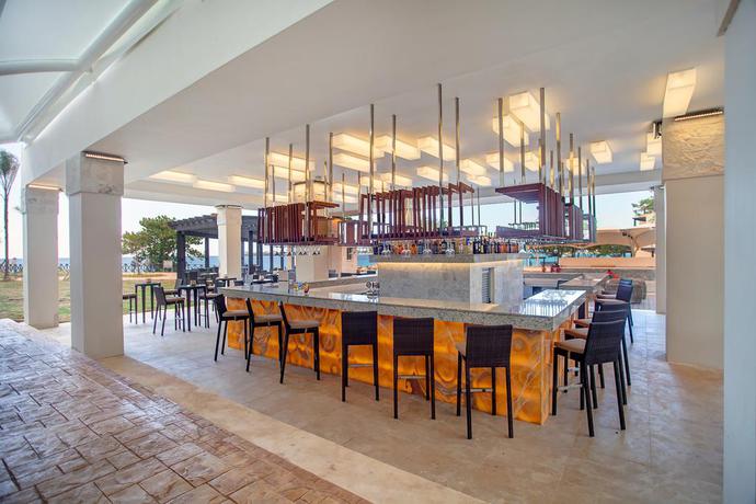Imagen del bar/restaurante del Hotel Grand Lido Negril Au-naturel, An Autograph Collection All-inclusive Resort - Adults Only. Foto 8