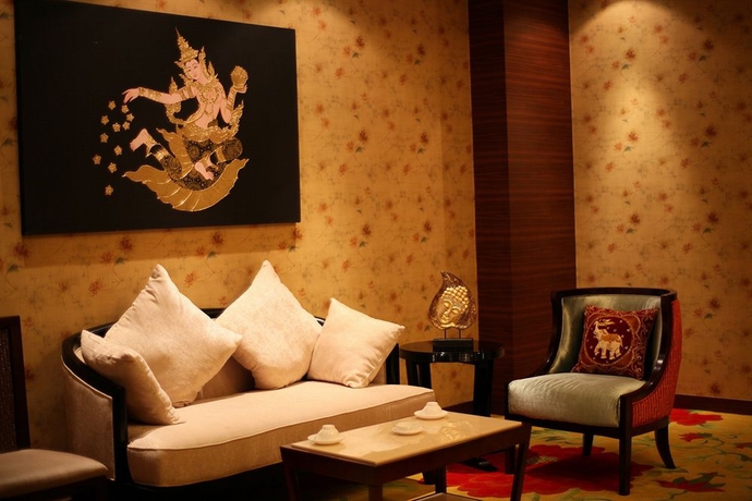 Imagen del bar/restaurante del Hotel Grand Link. Foto 4