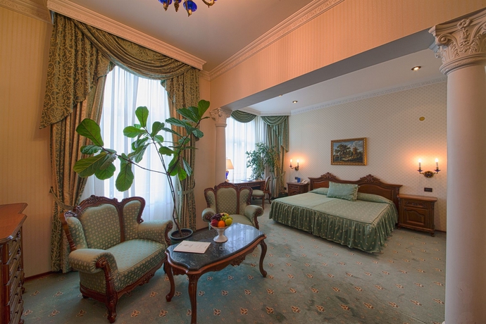 Imagen de la habitación del Hotel Grand London. Foto 1