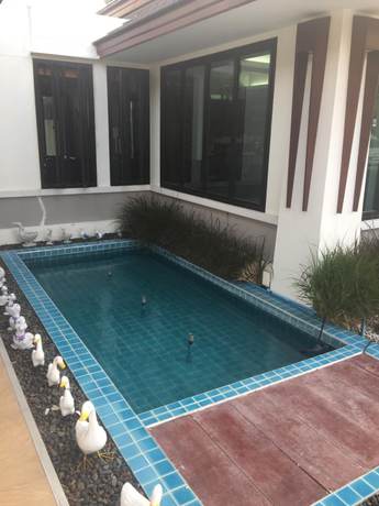 Imagen de la piscina del Hotel Grand Lopburi, Tha Sala. Foto 19