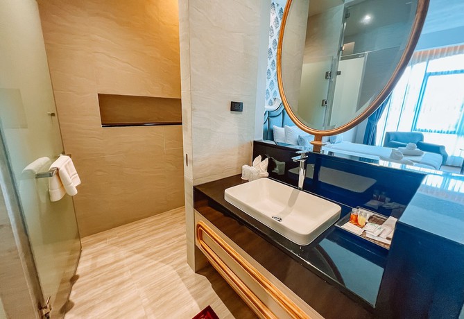 Imagen de la habitación del Hotel Grand Lord Hoteland Residence. Foto 7