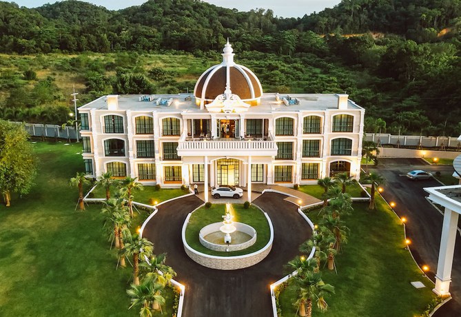 Imagen general del Hotel Grand Lord Hoteland Residence. Foto 1