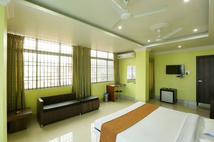 Imagen de la habitación del Hotel Grand Luit. Foto 11