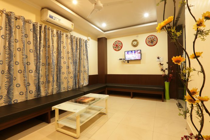 Imagen de los interiores del Hotel Grand Luit. Foto 19