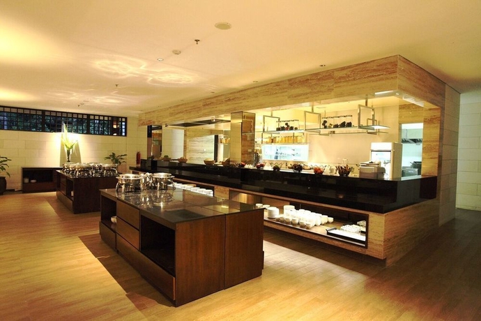Imagen del bar/restaurante del Hotel Grand Luley Manado. Foto 5