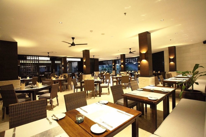 Imagen del bar/restaurante del Hotel Grand Luley Manado. Foto 6