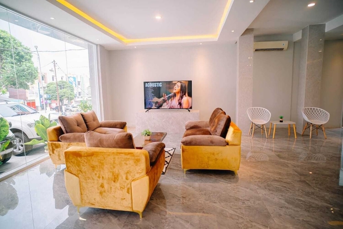 Imagen de los interiores del Hotel Grand Luxury Lampung. Foto 16