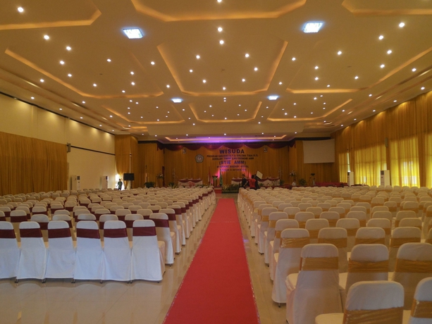 Imagen de los interiores del Hotel Grand Madani By Prasanthi Syari'ah. Foto 11