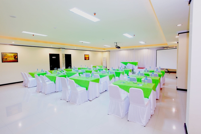 Imagen de los interiores del Hotel Grand Madani By Prasanthi Syari'ah. Foto 18
