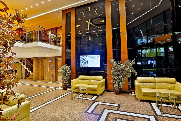 Imagen de los interiores del Hotel Grand Madrid. Foto 9
