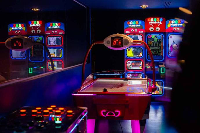 Imagen de los interiores del Hotel Grand Magic Hotel Marne La Vall&eacute;e. Foto 26