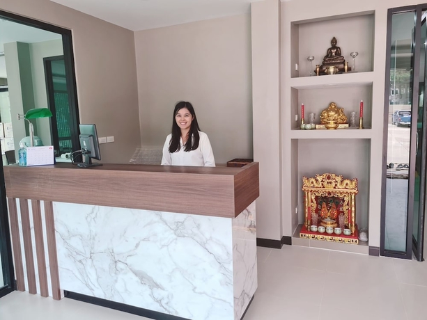Imagen de los interiores del Hotel Grand Maihom. Foto 14