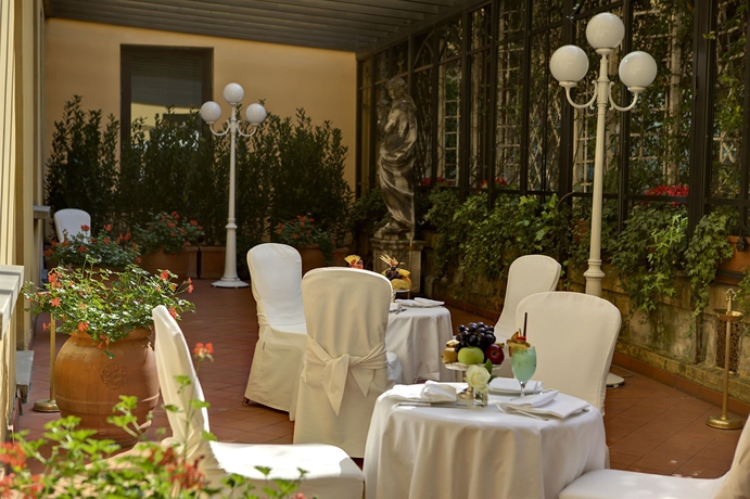 Imagen del bar/restaurante del Hotel Grand Majestic Già Baglioni. Foto 3