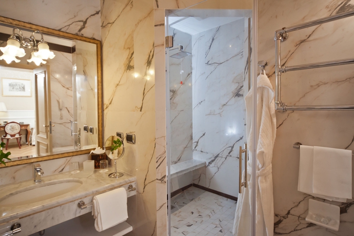 Imagen de la habitación del Hotel Grand Majestic Già Baglioni. Foto 6