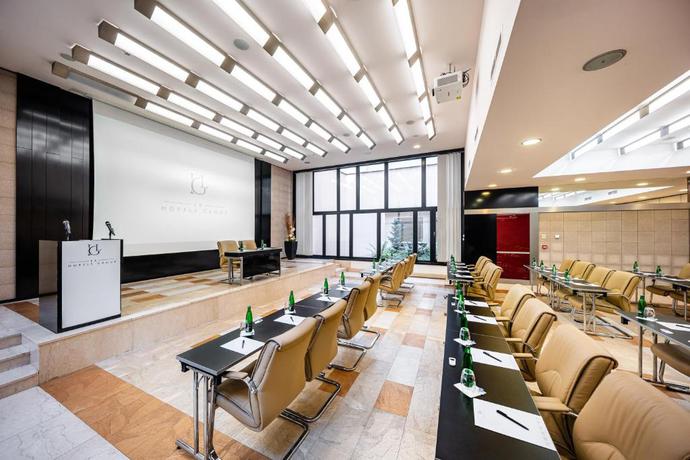 Imagen de los interiores del Hotel Grand Majestic Prague. Foto 11