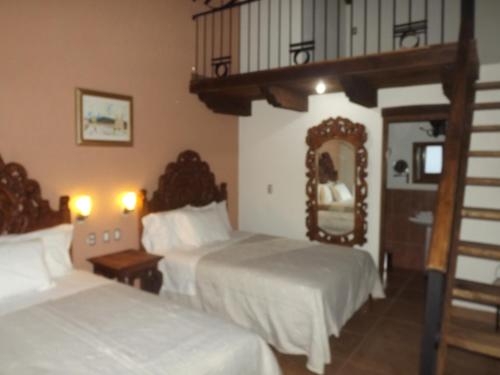 Imagen de la habitación del Hotel Grand Maria. Foto 8