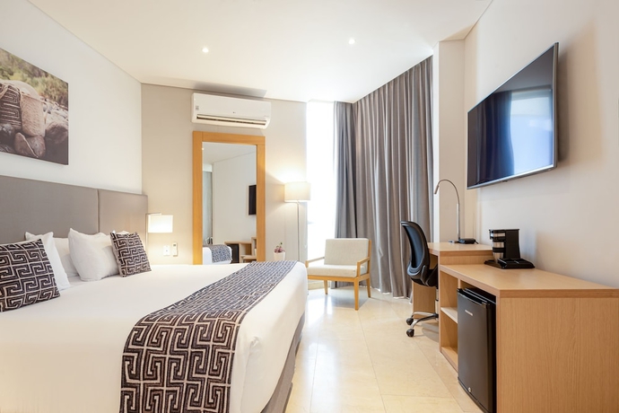 Imagen de la habitación del Hotel Grand Marina Santa Marta. Foto 12