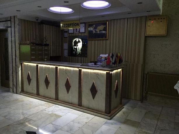 Imagen de los interiores del Hotel Grand Mark. Foto 9