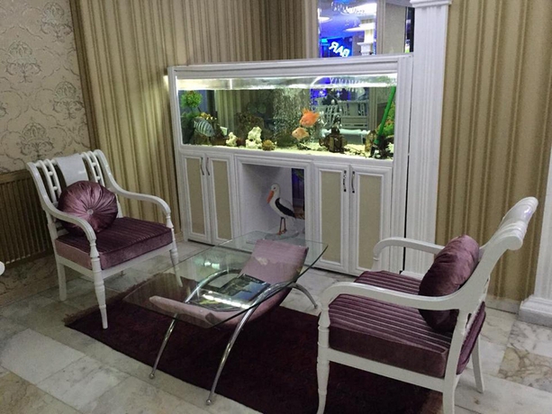 Imagen de los interiores del Hotel Grand Mark. Foto 10