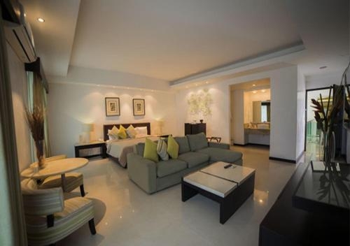Imagen de la habitación del Hotel Grand Marlon. Foto 9