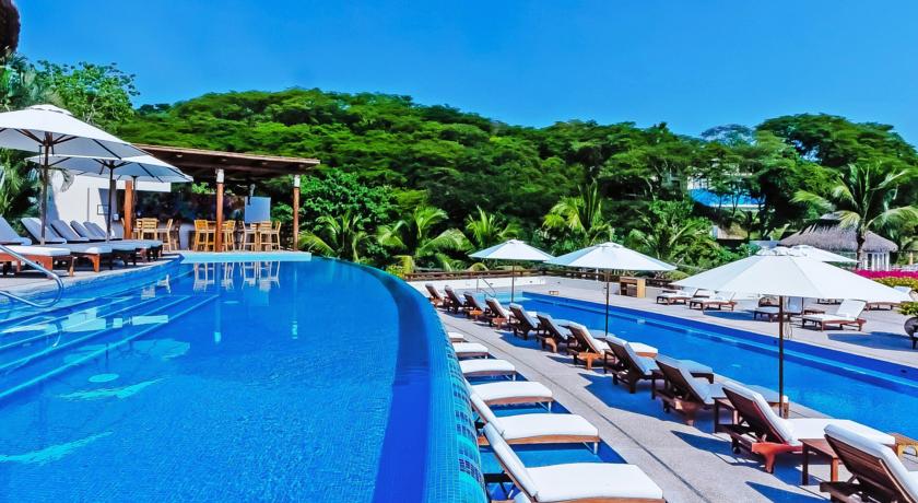 Imagen de la piscina del Hotel Grand Matlali Suites & Villas Riviera Nayarit. Foto 12