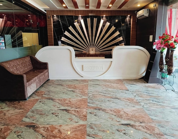 Imagen de los interiores del Hotel Grand Maurya Siwan Near Station Rd. Foto 14