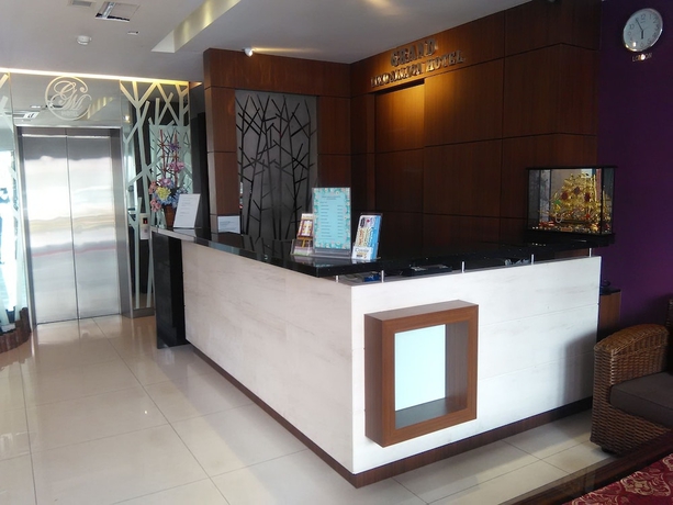 Imagen de los interiores del Hotel Grand Medallion. Foto 15